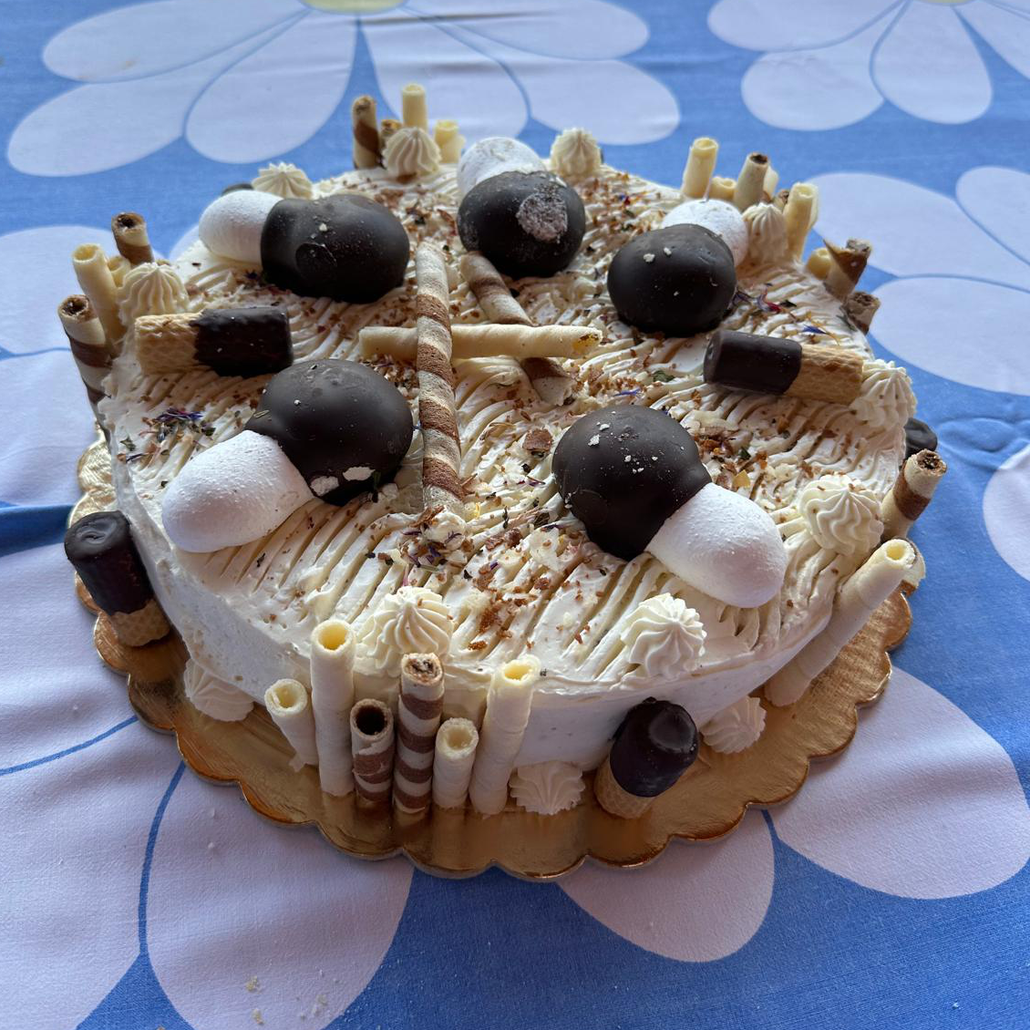 Cream, Chocolate & Marshmallow Cake